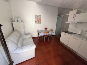 Interior - GuestHouse AL Santa Catarina, room A, Alenquer (Alenquer)