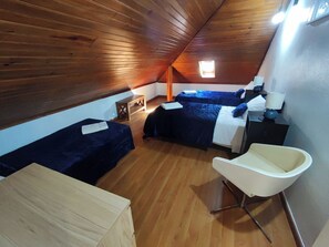 WiFi, bed sheets - GuestHouse AL Santa Catarina, room A, Alenquer (Alenquer)