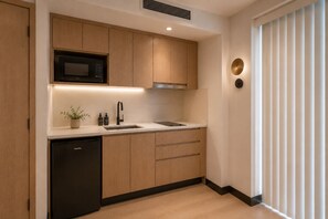 Condo | Cuisine privée | Réfrigérateur, four à micro-ondes, un four, surface de cuisson