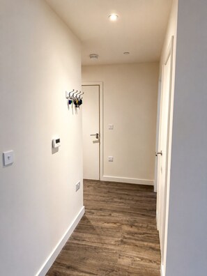 Interior - Spacious 1-Bed | Sleeps 4 | Direct to Wembley (Harrow)