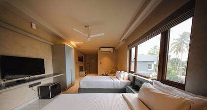 Hanric by Eight Continents Amaranta, Varkala