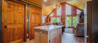 Forksville Hilltop Hideaway