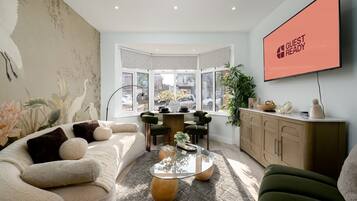 Apartment (Two-Bedroom Apartment) | Desk, laptop workspace, iron/ironing board, free WiFi