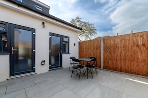 Apartment (Two-Bedroom Apartment) | Terrace/patio