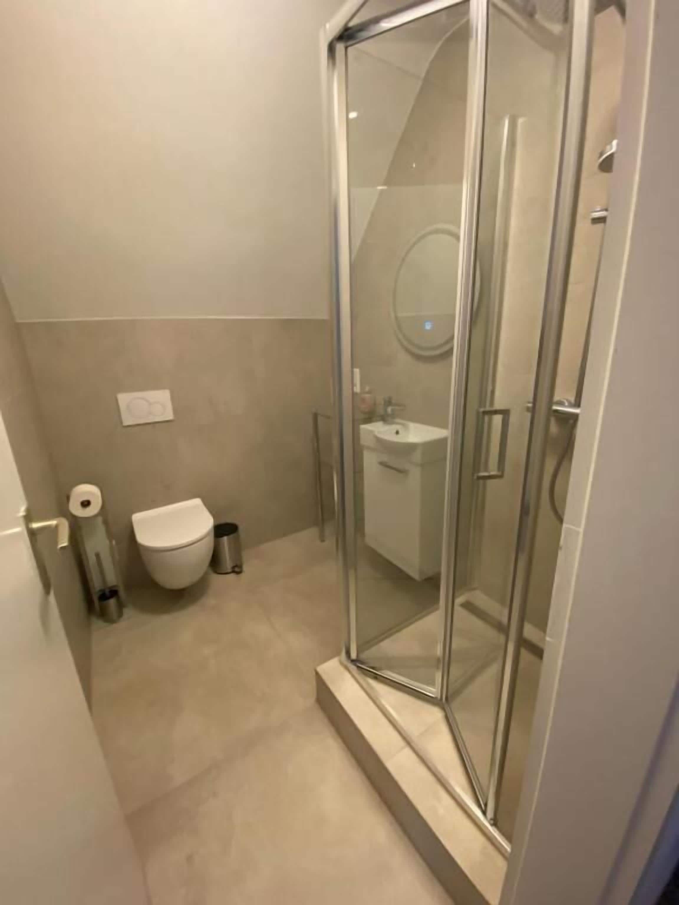 Single Room, Garden View | Bathroom