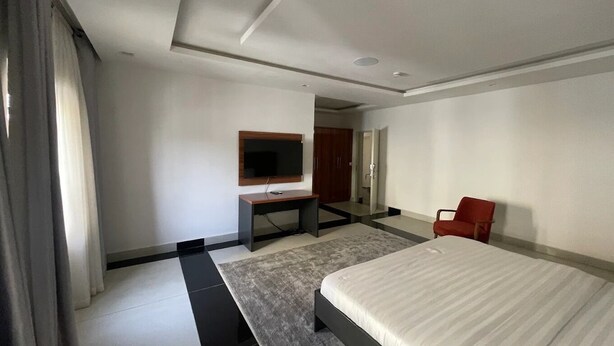 Unclassified image, 1 of 18, button - D'CROWN PLACE (Abuja)