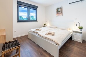 Silitysrauta/-lauta, ilmainen Wi-Fi, vuodevaatteet