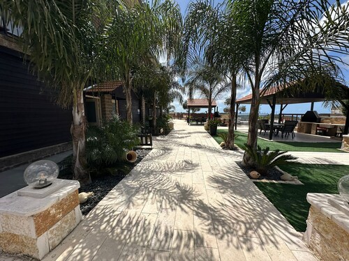 2-bedroom hotel in tranquil Isfiya with AC for relaxing stays