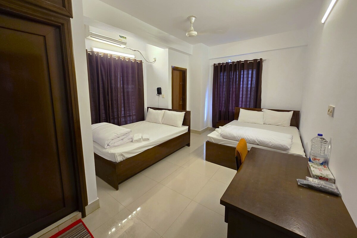 WiFi (free), bed sheets