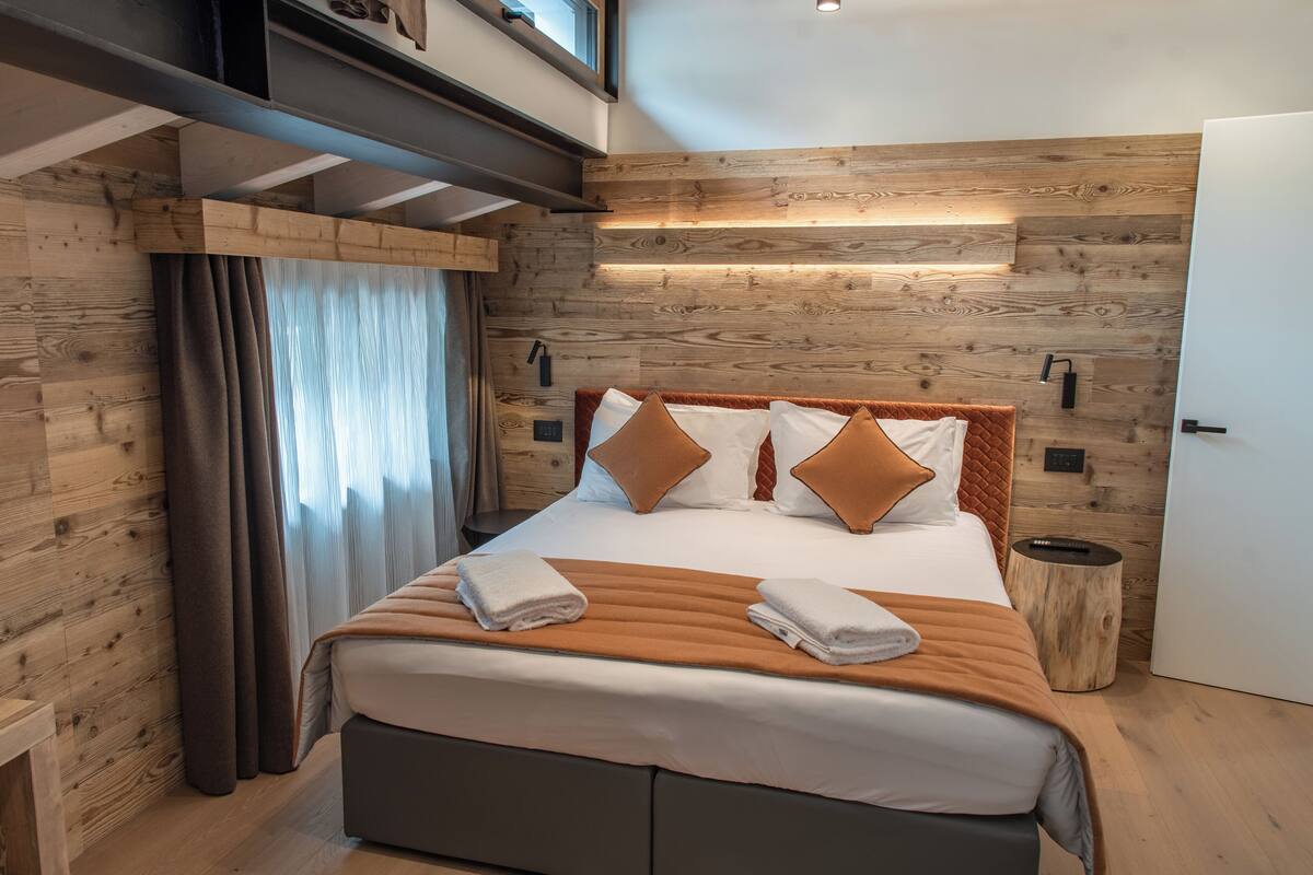 Home 6 con sauna | Caja de seguridad en la habitación, wifi gratis y ropa de cama