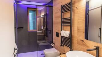 Deluxe-Apartment, Bergblick | Badezimmer
