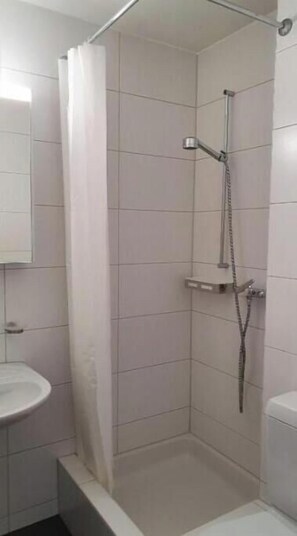 Bathroom - Vrbo Property (Basel)