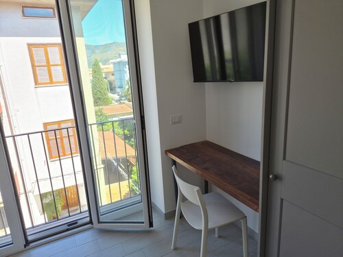Residence Five