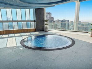 Outdoor pool - Bloomfields Studio in Miraclz By Danube  (Dubai)