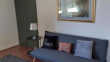Apartment, 1 Bedroom, Balcony, City View | Living room