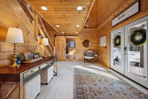 Lobby - Pleasant View Luxury Off-Grid Estate with Hot Tub, Gym & Direct ATV Access (Island Falls)