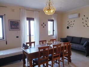 Dining - Vrbo Property (Sicilia)