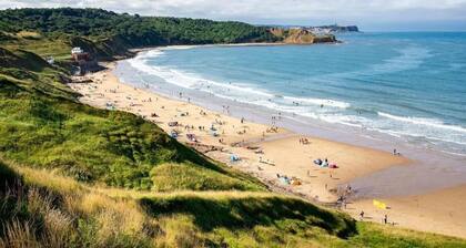Cayton Bay 3 Bedroom Holiday Home