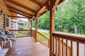 House (3 Bedrooms) | Interior - Great for Elk Viewing! Creekside Maggie Valley Gem (Maggie Valley)