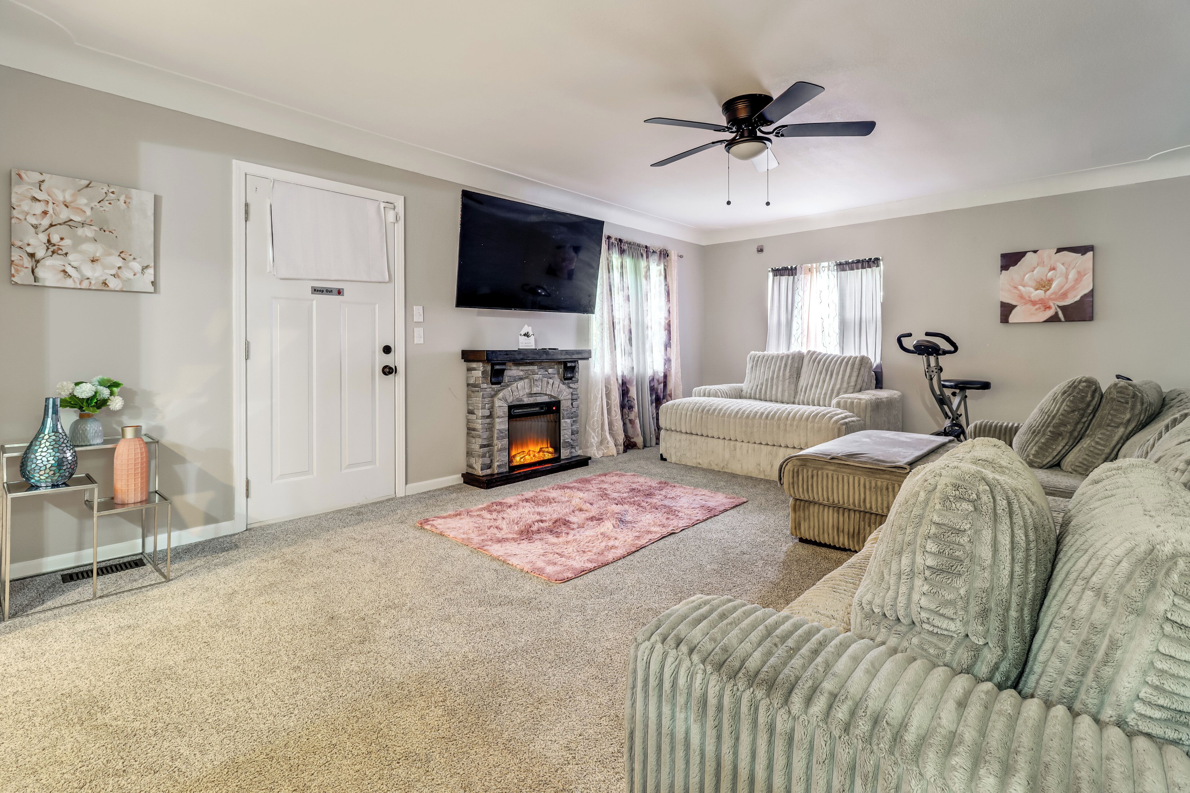 House (2 Bedrooms) | Front of property