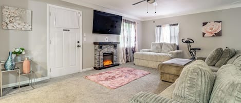 House (2 Bedrooms) | Front of property