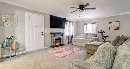 4 Mi to Utoledo! Cozy Family Home