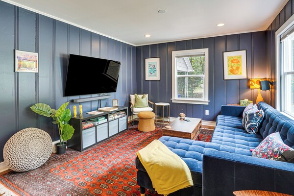 2 Mi To Unc Campus! Quiet Escape W/ Deck & Grill - Chapel Hill, NC