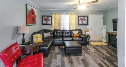 1 Mi to Dtwn! Quaint Vidalia Getaway w/ Patio