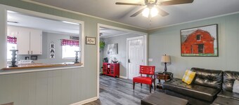 1 Mi to Dtwn! Quaint Vidalia Getaway w/ Patio