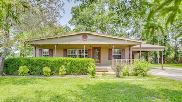 House (3 Bedrooms) | Front of property