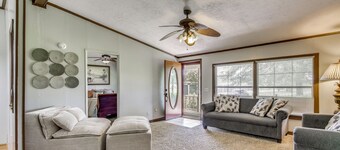 Family-friendly Burnsville Home w/ Yard
