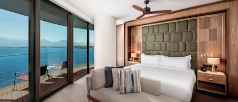 Suite, Sea View, Corner | Premium bedding, minibar, in-room safe, laptop workspace
