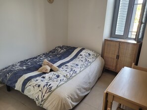 Room - Vrbo Property (Suze-la-Rousse)