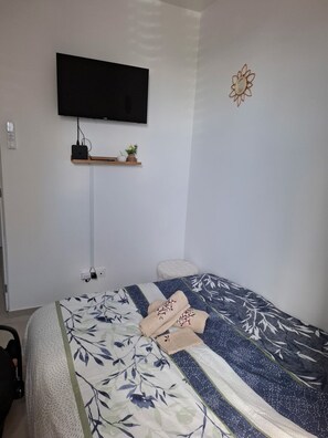 Room - Vrbo Property (Suze-la-Rousse)