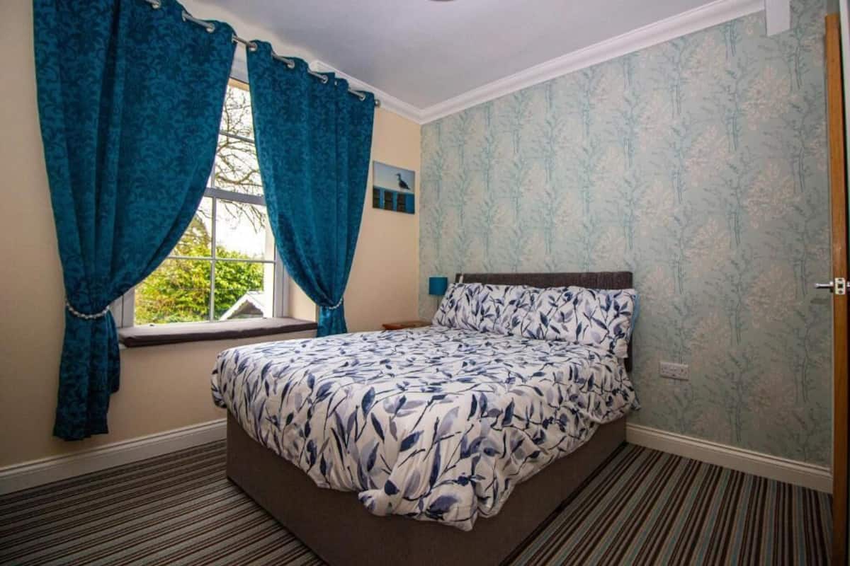 Double Room, Courtyard View | Desk, WiFi (free)