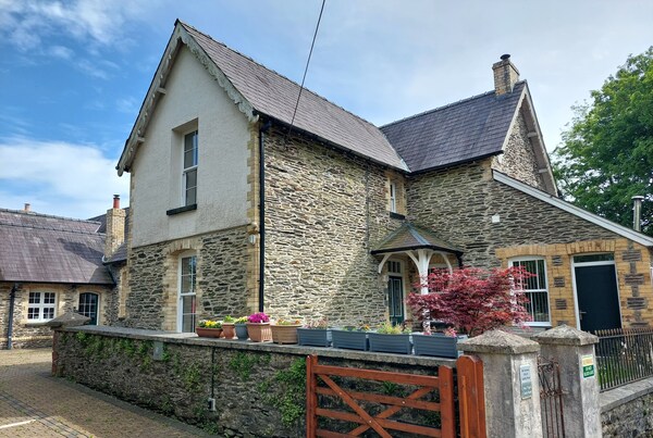 Old School B And B - Ceredigion