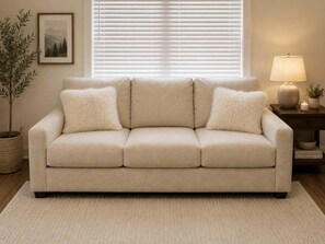 Condo, 1 Bedroom | Living area