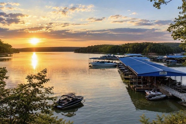 House, 5 Bedrooms | Marina