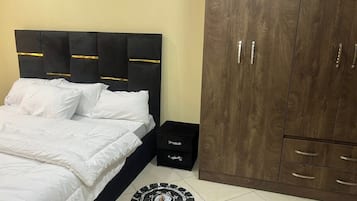 Classic Room, Balcony, City View | Desk, laptop workspace, blackout drapes, soundproofing