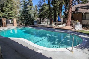 Apartment, 2 Schlafzimmer | Pool | Außenpool