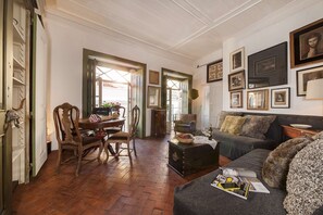 Living area - Cheese&Wine™ | Alfama - Sto. Estevão Viewpoint 1 (Lisboa)