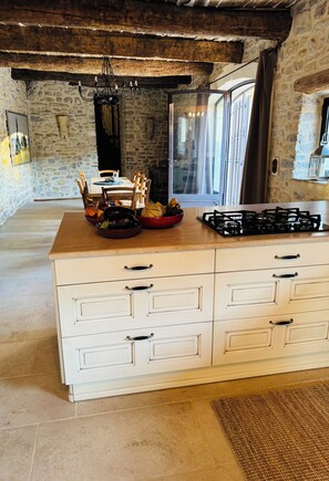 Dining - Vrbo Property (Savignargues)