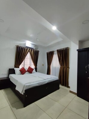 Deluxe-Zweibettzimmer, Balkon, Blick auf den Innenhof