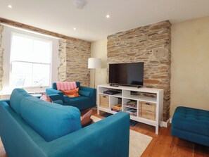 Living area - Whalebone Cottage (St Austell)