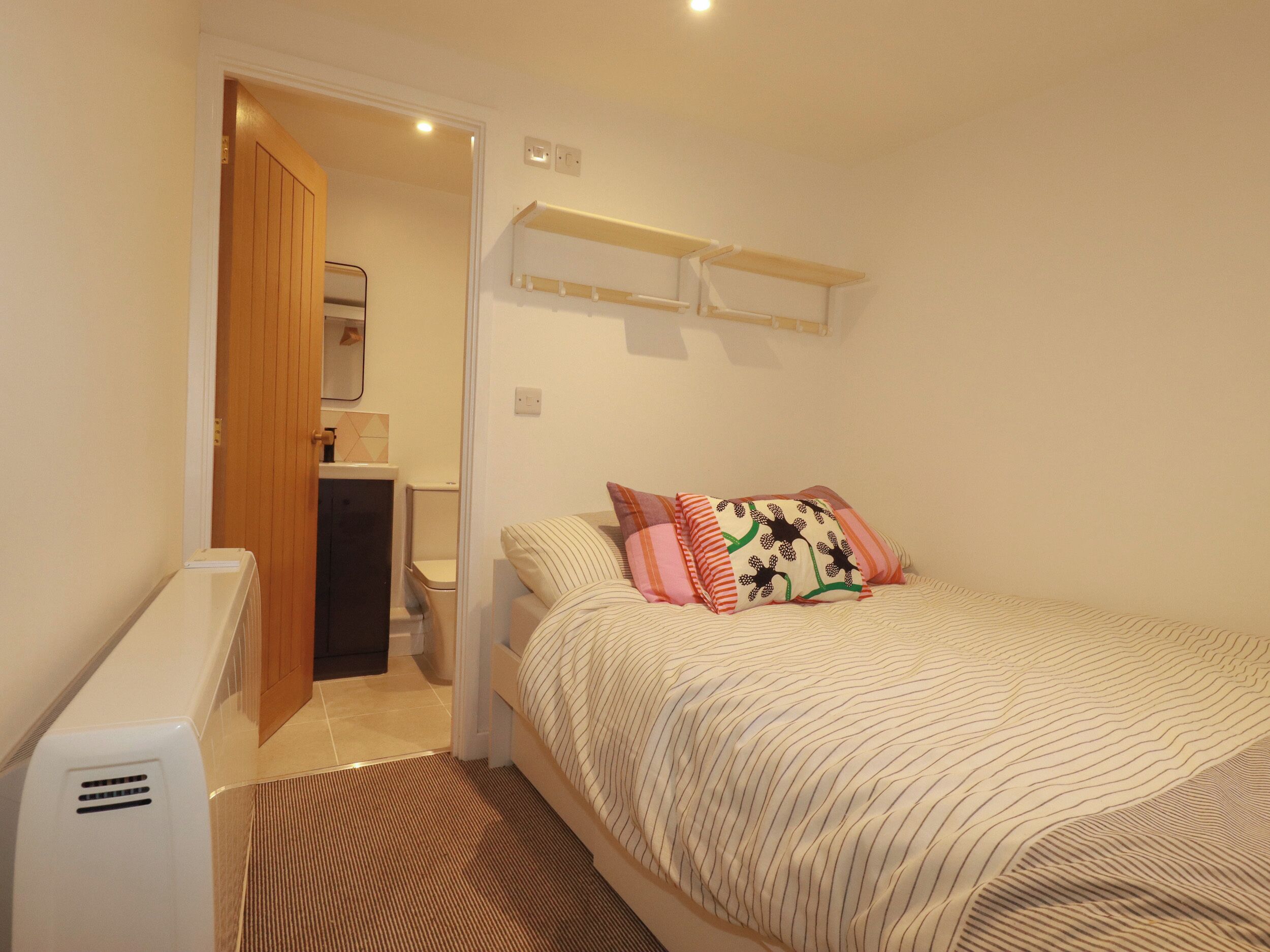 3 bedrooms, free WiFi, individually decorated, individually furnished