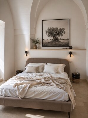 Classic Room, Non Smoking, Garden View | In-room safe, blackout drapes, soundproofing, WiFi (free)