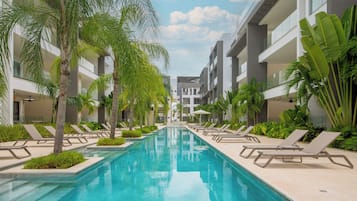 2 outdoor pools, open 9:00 AM to 6:00 PM, sun loungers