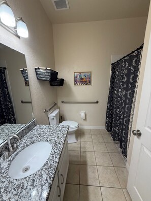 Bathroom - Mouse House Magic 3BR Resort Condo Near Disney Sleeps 8 (Davenport)