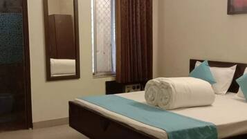 Double Room, Balcony, City View | Free WiFi