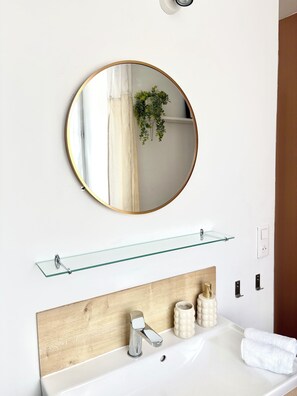Bathroom - Vrbo Property (Mauléon)